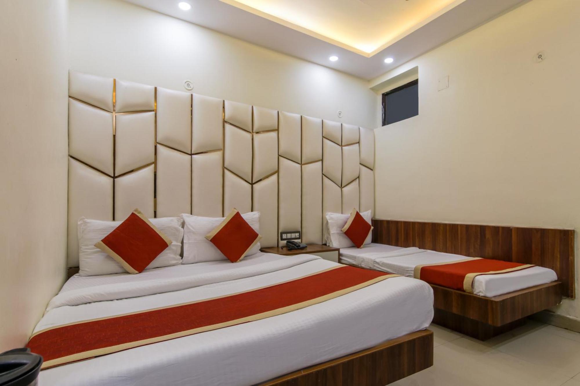 Paradise Star Paharganj Hotel