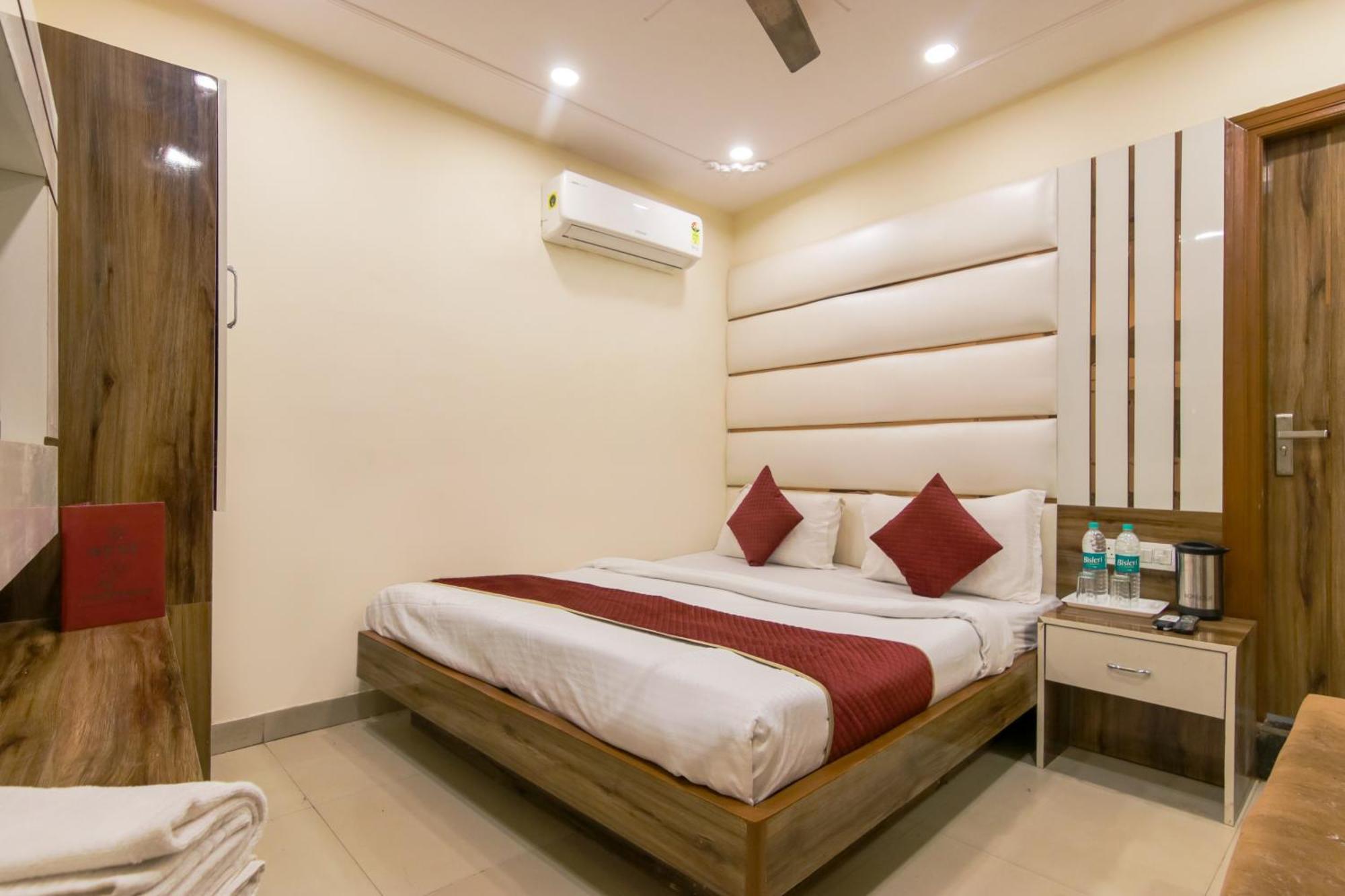 Paradise Star Paharganj New Delhi