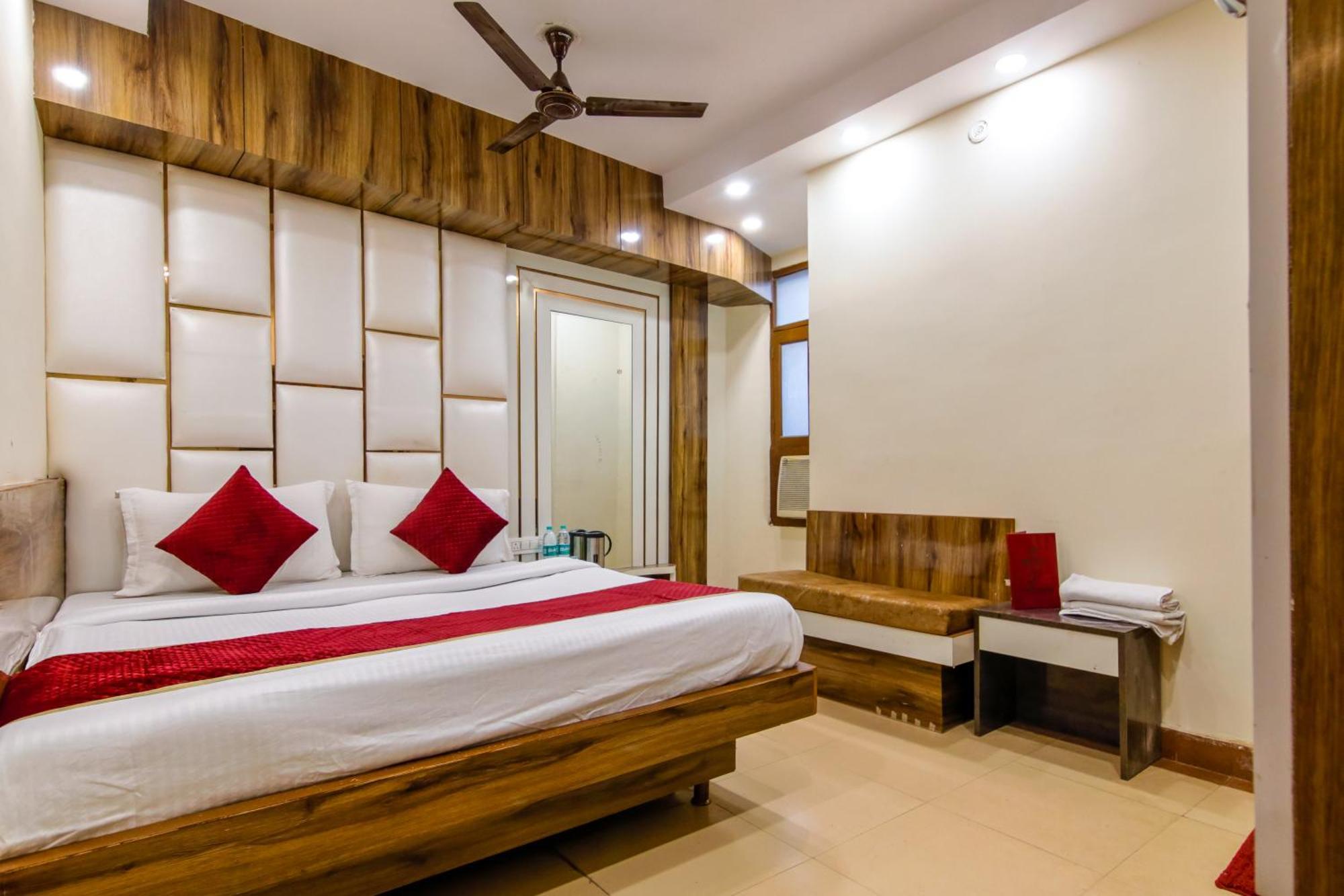 Paradise Star Paharganj New Delhi