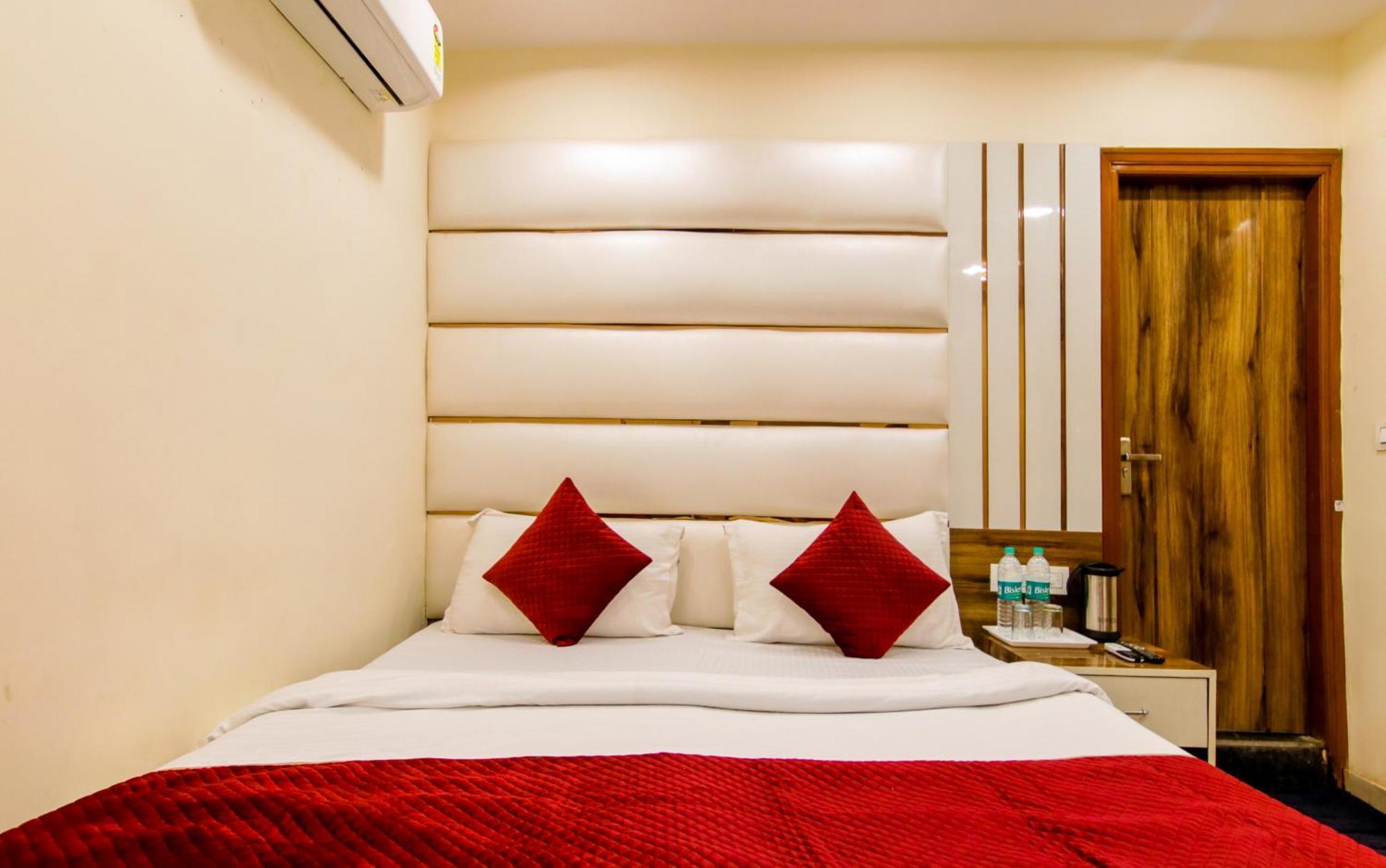 Paradise Star Paharganj Hotel